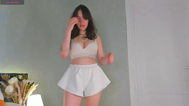 Sinful-Kittyyy Adlı Modelin Canlı XXX Sohbeti