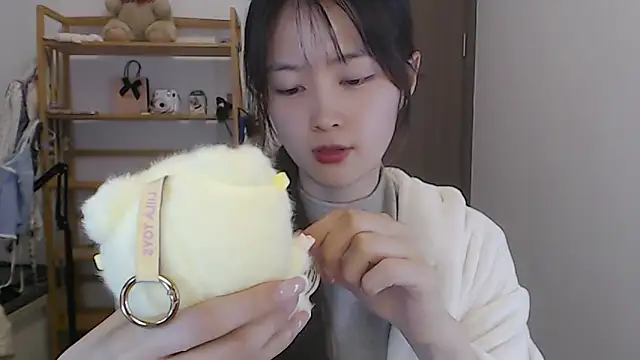 Mimi-cnbaby's Live XXX Chat