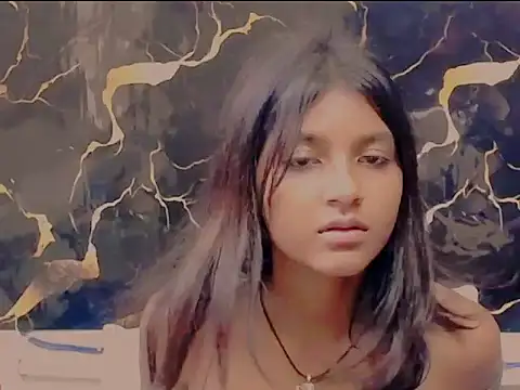 Cutie_pie2's Live XXX Chat