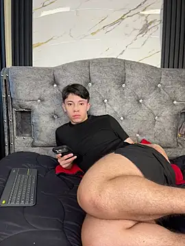 Вебкам-шоу Noah-ledom