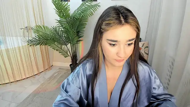 GoldenHeart_1's Live XXX Chat