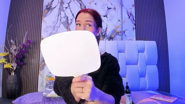 Show modela alisstarr na web-kameri