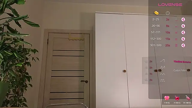 AliceKingsleigh's Live XXX Chat