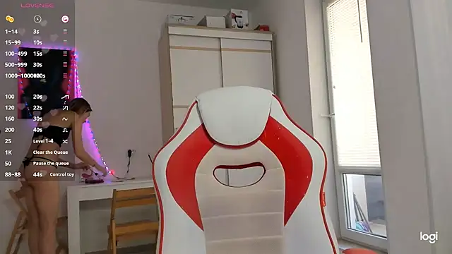 Chat XXX en directo de HotCarolineXO