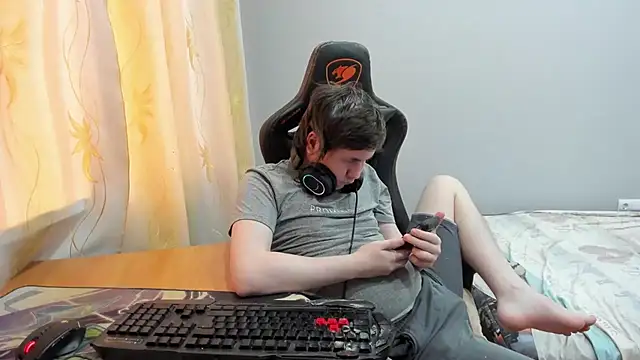 iliaskrislove 网络视讯表演