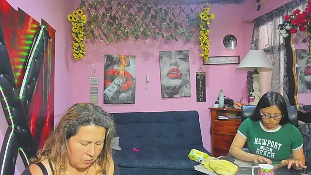 lesbiancuple Webcam Show