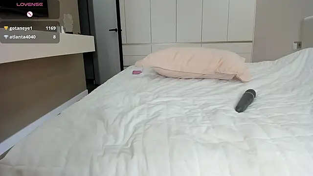 XXX chat uživo modela JenniferQueen11