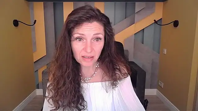 XXX chat uživo modela EllaLong