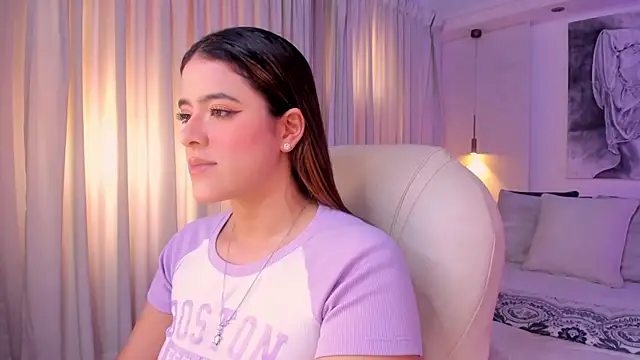 nathalie_rivers Adlı Modelin Canlı XXX Sohbeti