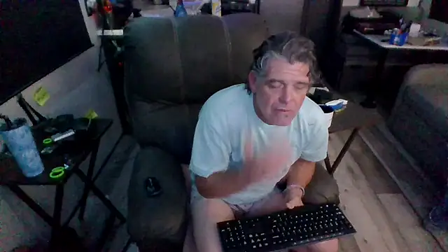 Pokazy przed kamerką – lateniter