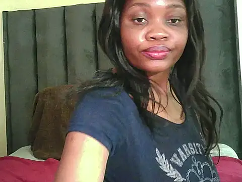 Czat XXX na żywo – SuvieyX