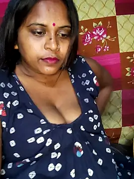 Night-Queen5 Adlı Modelin Canlı XXX Sohbeti