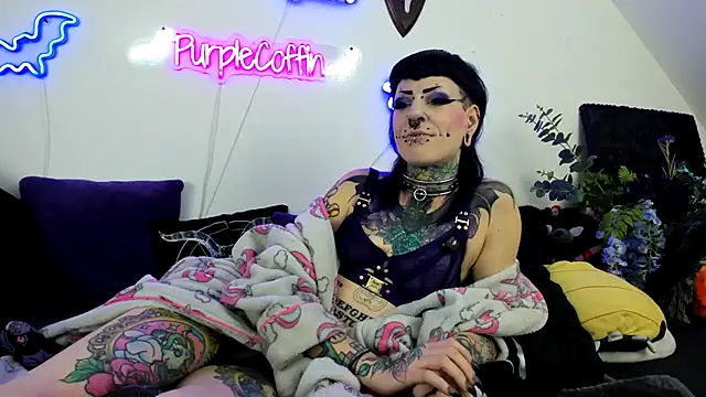 Purple_Coffin666 Show in webcam