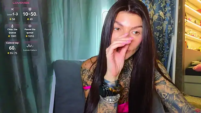 tattooedBabyy: онлайн-секс-чат