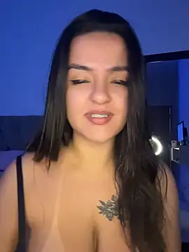 Manu_2002_ live XXX chat