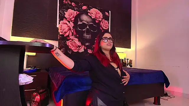 EvaaFoxxy1 – Live XXX-chat