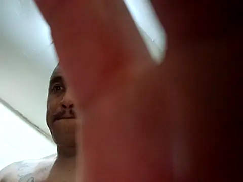 Innsaciable Pertunjukan Webcam