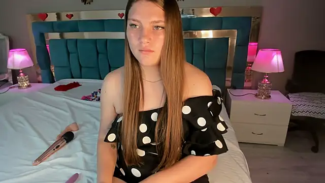 دردشة LiiaVelvet الجنسية المباشرة