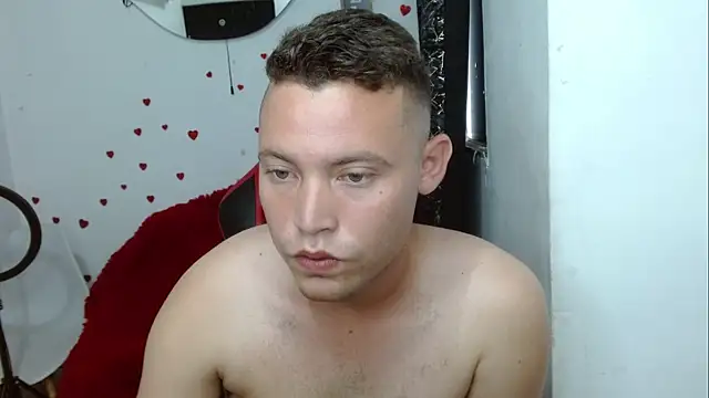 sven_fox723 Adlı Modelin Web Kamerası Şovu