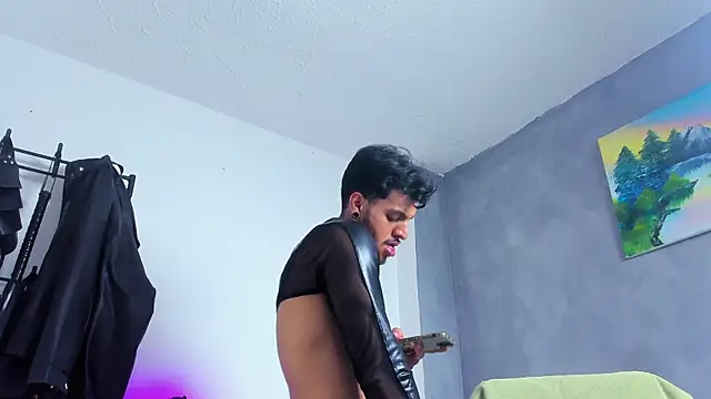 Pokazy przed kamerką – JuanBlade