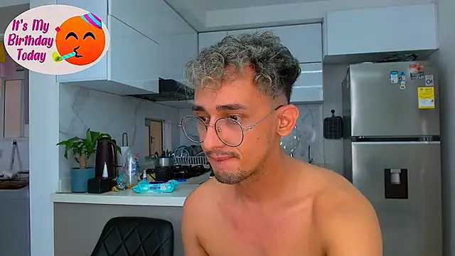 twoboyssex Chat XXX in diretta