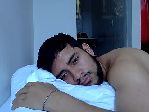 Chatroom XXX en direct de derek_smiith