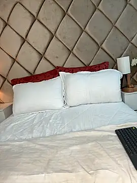 AngelinaDuvall Webcam show