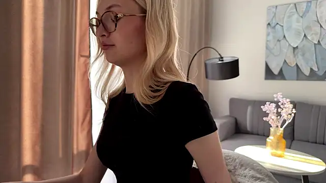 Chat +18 de EvelineMolima ao vivo