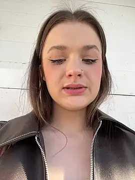 your_babymila Webcam show