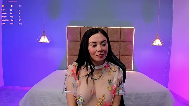 Natalia_Saenz_ Adlı Modelin Canlı XXX Sohbeti