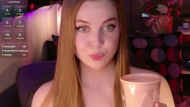 bratwifelina Live XXX-Chat