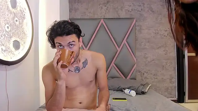 Chat XXX en directo de Wolf_Kitty