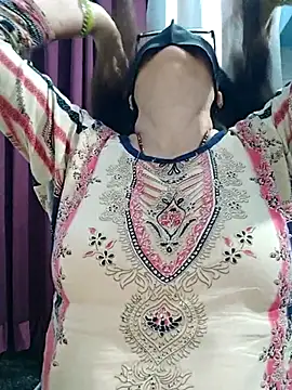 Aishwaryaa_69 现场XXX聊天