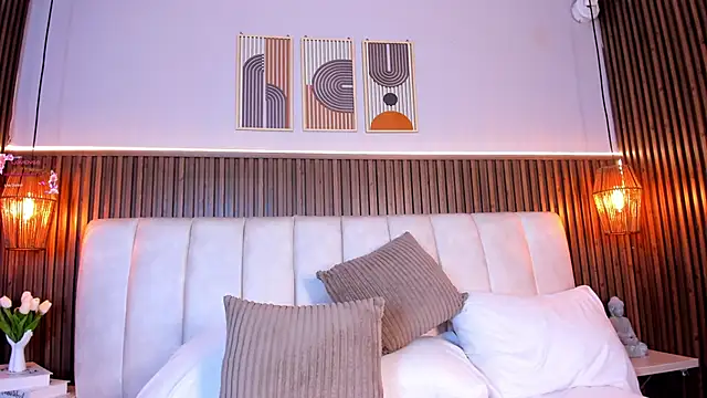 LisaLain Chat XXX live