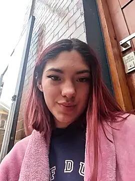 Victoria_Beaumont Adlı Modelin Canlı XXX Sohbeti