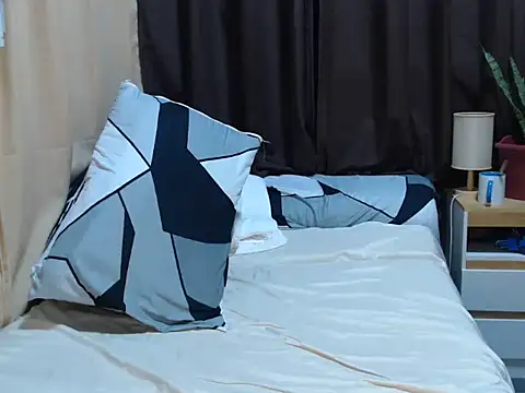 cumwhat_me  のウェブカメラショー