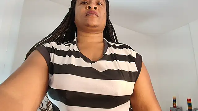 Онлайн чат XXX luxy_benet