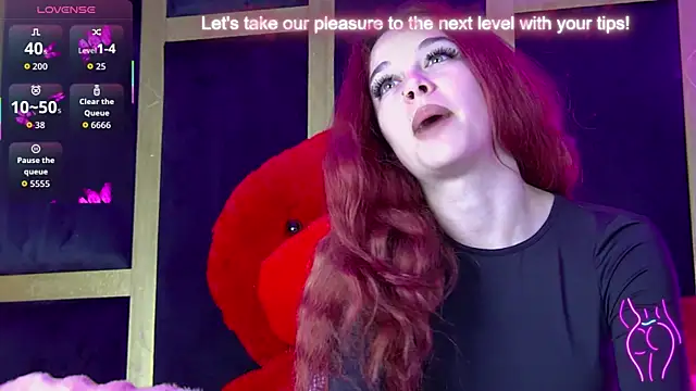 ArianaaFoxy Webcam show