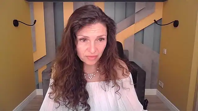 EllaLong: απευθείας συνομιλία ΧΧΧ