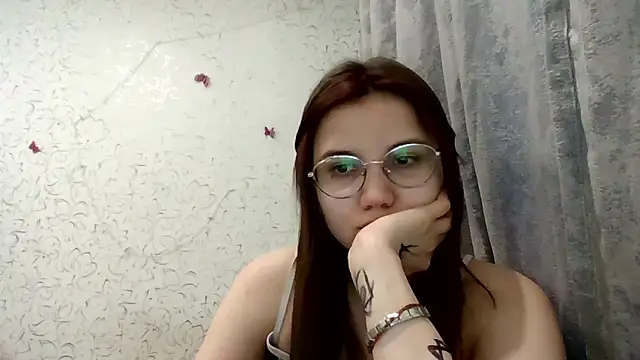 Aurora_Breeze Chat XXX in diretta