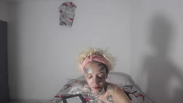 barbara_anal_squirt_ Adlı Modelin Canlı XXX Sohbeti