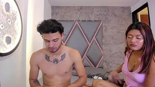 Show modela Wolf_Kitty na web-kameri