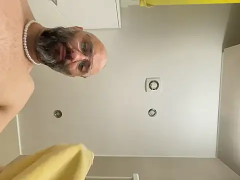 smint06 Chat XXX live