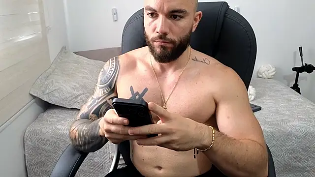 Вебкам-шоу Isaac_Carter