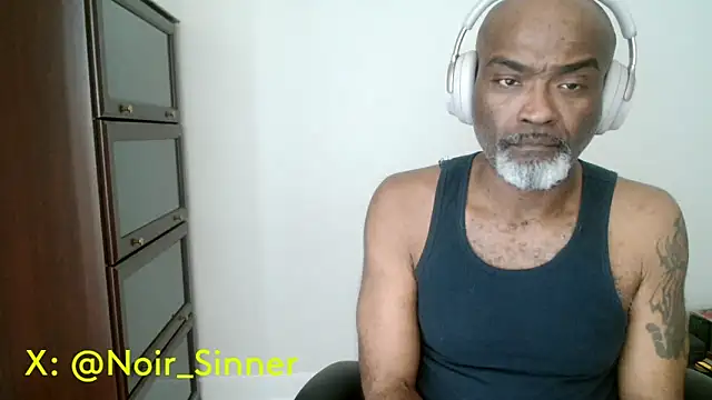 sinnernoir: онлайн-секс-чат