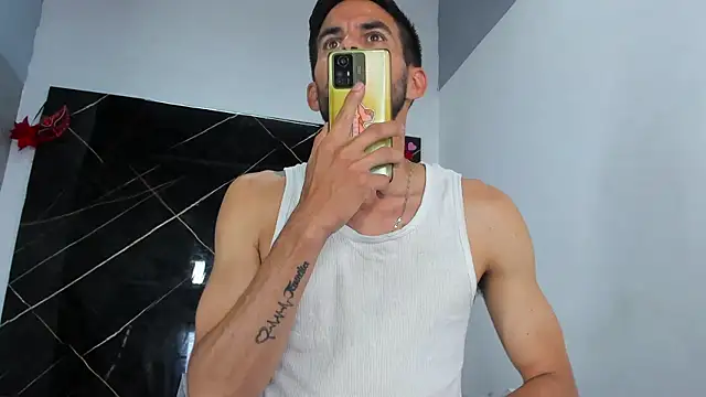 Leo_Vesper Show in webcam