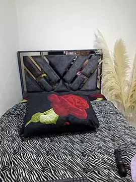 martina_foxy_ Chat XXX live