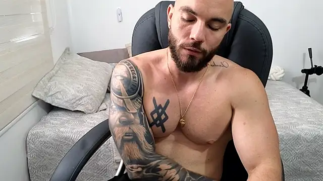 Show modela Isaac_Carter na web-kameri