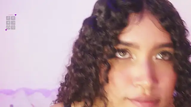 EloiseSweetxx Chat XXX live