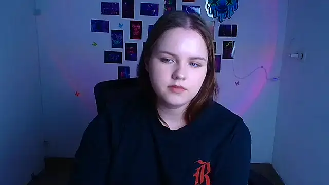 XXX chat uživo modela Kitty_Mia_Kitty